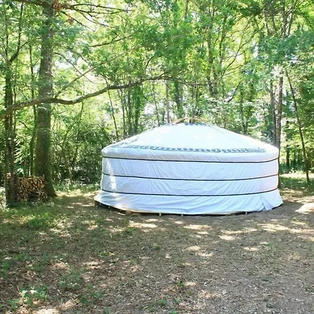 Hébergement de vacances ô Bois Dormant Lempzours